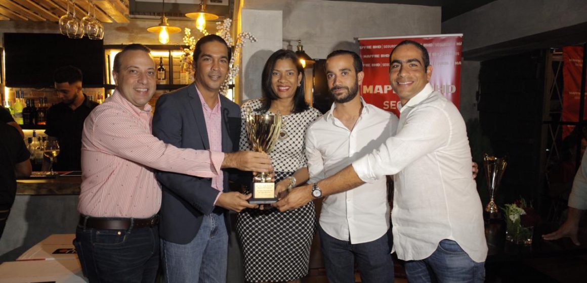 Huracanes y Master Team se coronan campeones Team Tenis Copa Mapfre BHD Seguros  Santo Domingo, República Dominicana.