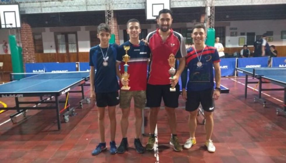 Santiago Lorenzo ganó el Torneo Provincial de tenis de mesa