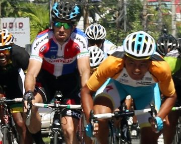 Más de un centenar de ciclistas en Vuelta Independencia