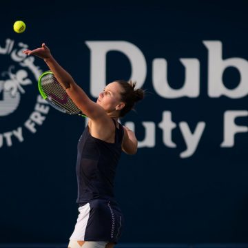 La tenista Kudermetova lucha desde el borde para vencer a Yastremska en Dubai