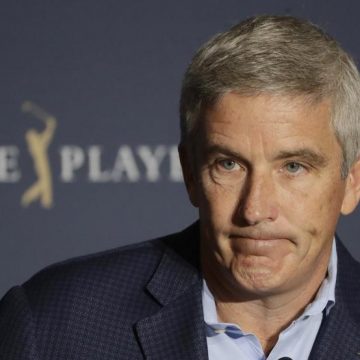 El comisionado de la PGA renuncia a su salario