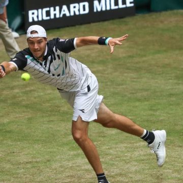 Struff pone en duda que se celebre la temporada de hierba