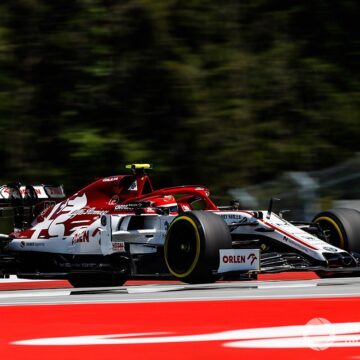 Kubica se subirá al Alfa Romeo de Raikkonen en los libres de Hungría