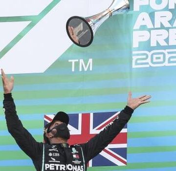 Hamilton reina en España y acecha récord