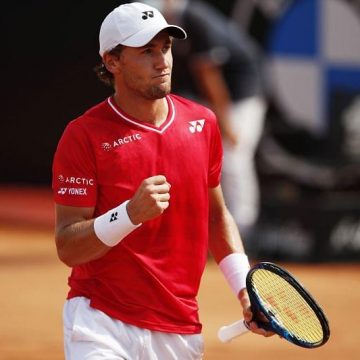 Rudd sorprende a Fognini en Hamburgo