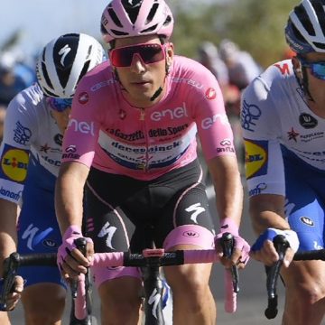 Demare gana 7ma etapa y 2da consecutiva en Giro de Italia 2020