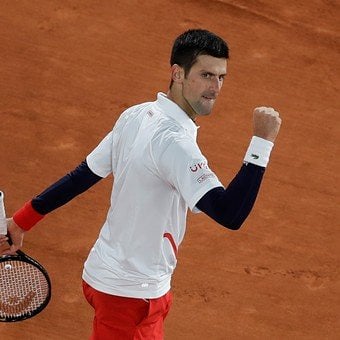 Djokovic despacha a Carreño y va tras Tsitsipas en semifinal Roland Garros
