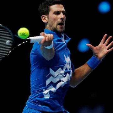 Djokovic vence a Zverev para chocar con Thiem en semifinal del Nitto ATP Final 2020