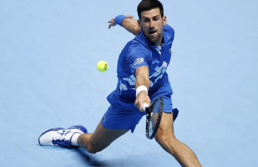 Djokovic agradece “al Altísimo” cada victoria aunque no haya público en Nitto ATP Finals