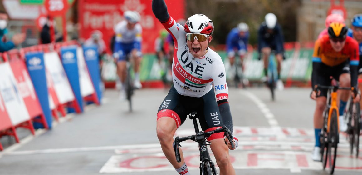 Belga Jasper Philipsen gana etapa 15 Vuelta a España 2020
