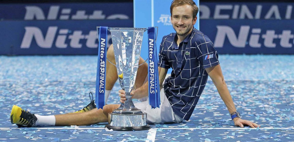 Medvedev hace historia al ganar Invicto Nitto ATP Final 2020 venciendo en el camino a los tres mejores del ranking mundial
