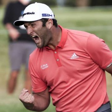 Jon Rahm sigue líder del ranking PGA