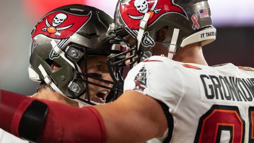 BUCS INICIAN TEMPORADA CON VICTORIA