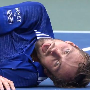 LA CURIOSA CELEBRACIÓN DE MEDVEDEV
