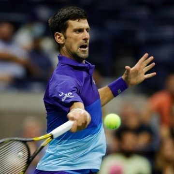DJOKOVIC GANA SIN JUGAR BIEN