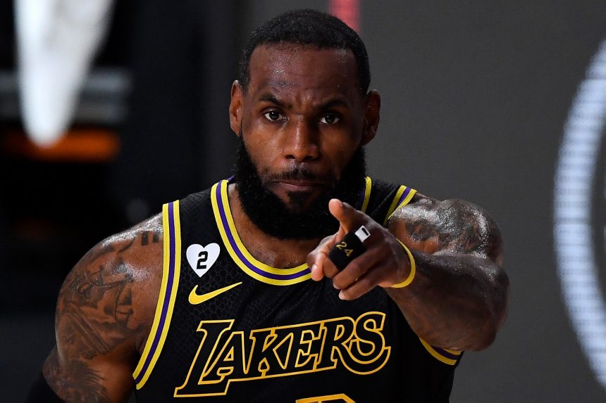 LeBron, de nuevo inactivo, ahora por presunto Covid