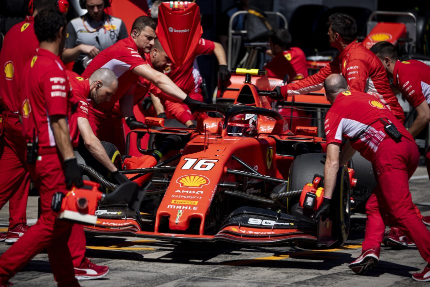 “Ferrari ha cometido muchos errores”