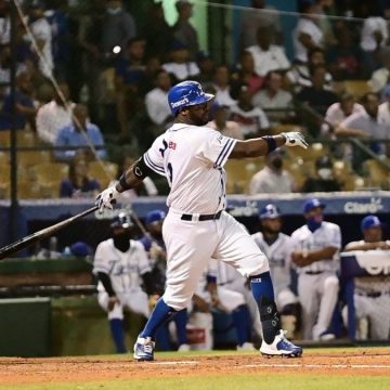 Ganan Licey, Escogido y Águilas