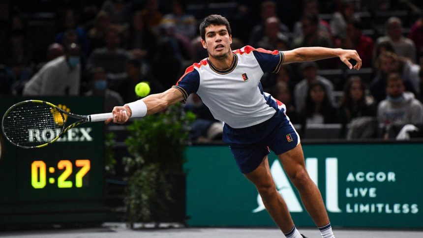 Alcaraz gana a otro ‘top10’ en París