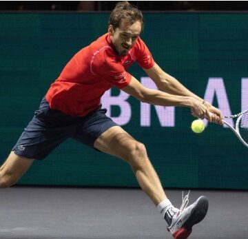 Medvedev para a campeón defensor Auger- Aliassime en Tenis ATP 500 de Rotterdam