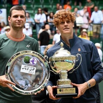 Sinner gana en Halle su primer torneo de grama como No. 1 del mundo