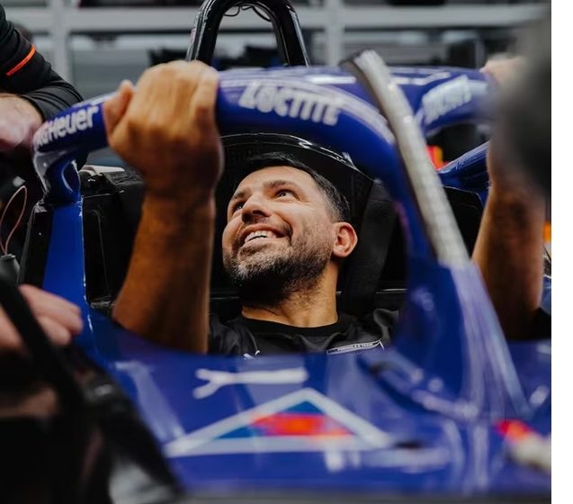 Kun Agüero, del fútbol a los autos: correrá en la Fórmula E de Miami en marzo