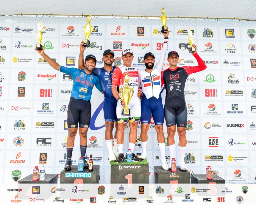 Pérez y Vega ganan “Crono”  Ciclismo Máster del Cibao