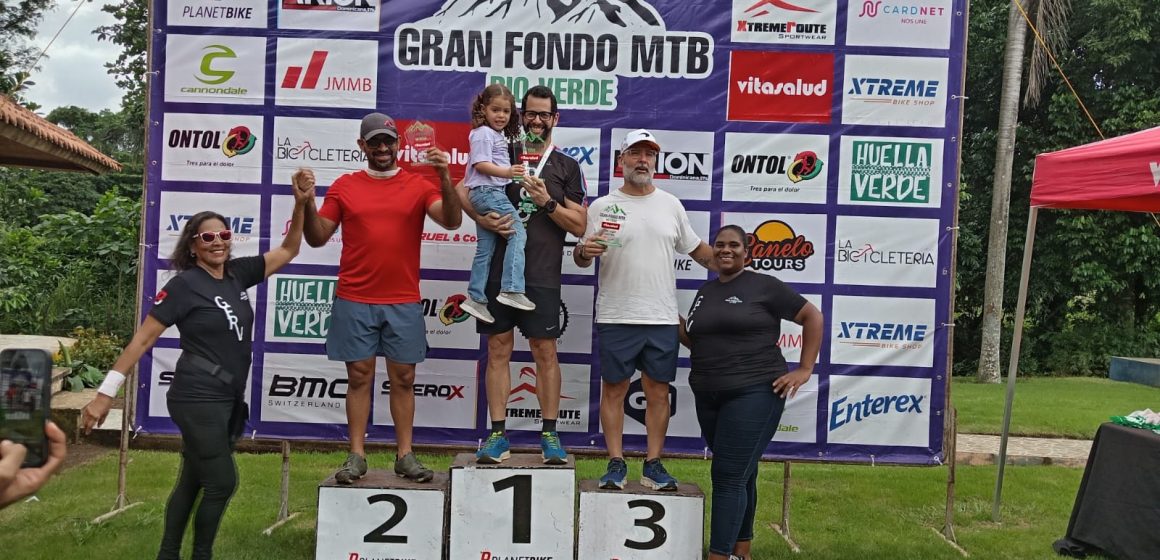 IMG-20251202-WA0093 El Yeti impone marca en el Gran Fondo MTB Río Verde