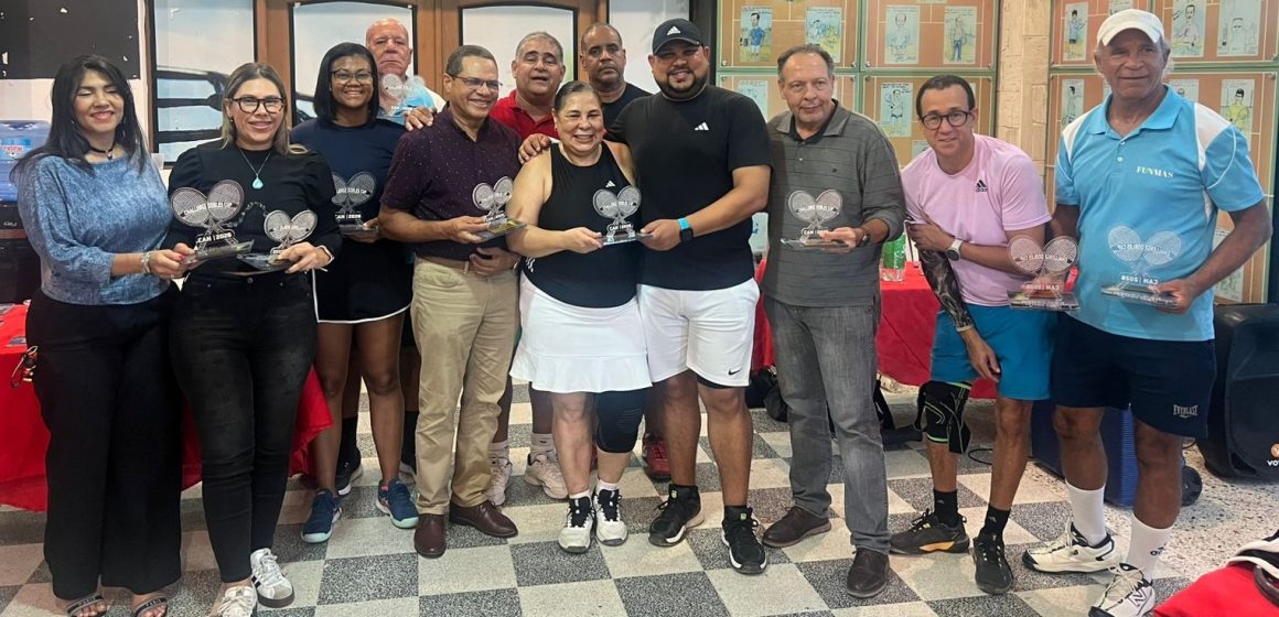 Hnos. Stanley arrasan en Tenis Challenge Doubles Cup CAH 2026